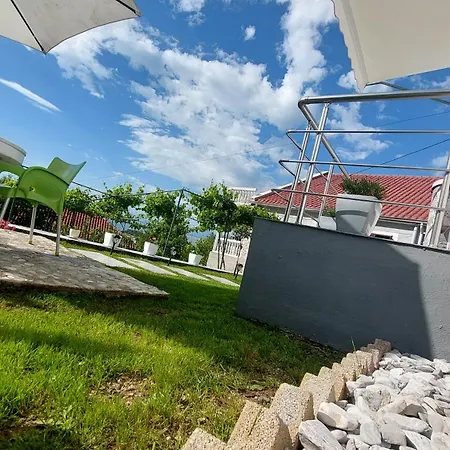 בית הארחה R&r Gesthouse Široka