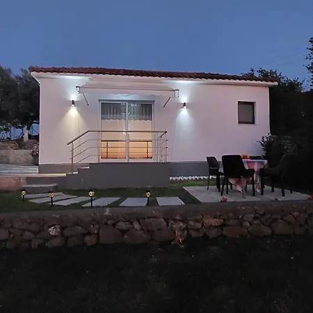 R&r Gesthouse בית הארחה 3*