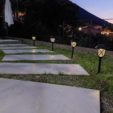 בית הארחה R&r Gesthouse 3*