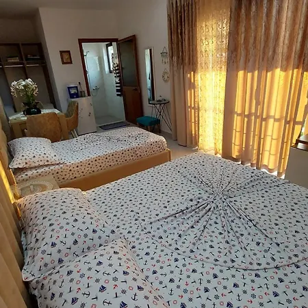 R&r Gesthouse Guest house *