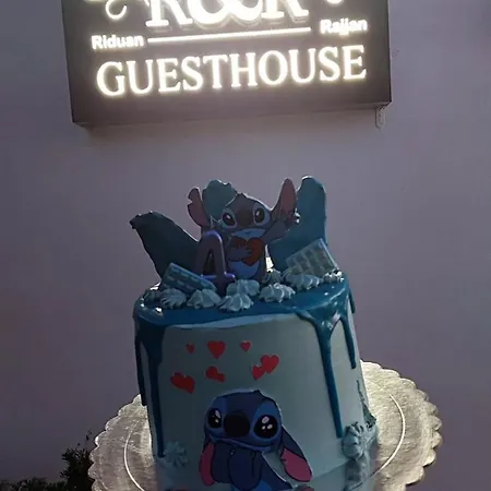 R&r Gesthouse * Shiroka