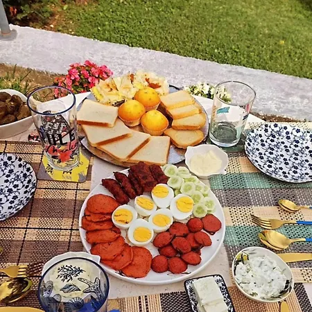 בית הארחה R&r Gesthouse 3*