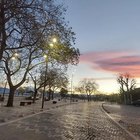 R&r Gesthouse בית הארחה Široka