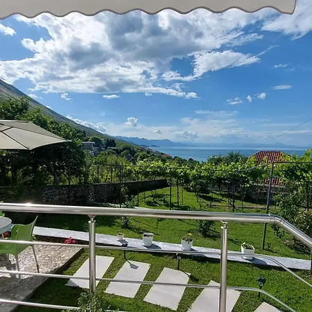 R&r Gesthouse Penzion 3*