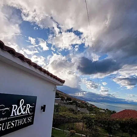 R&r Gesthouse Penzion Široka