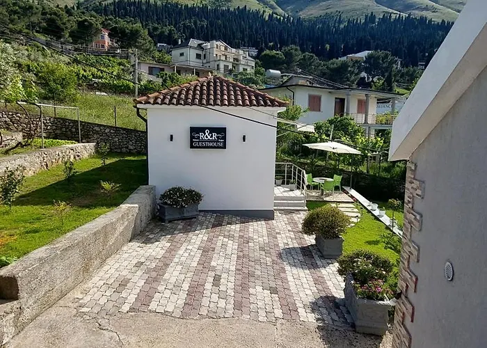 R&r Gesthouse Široka