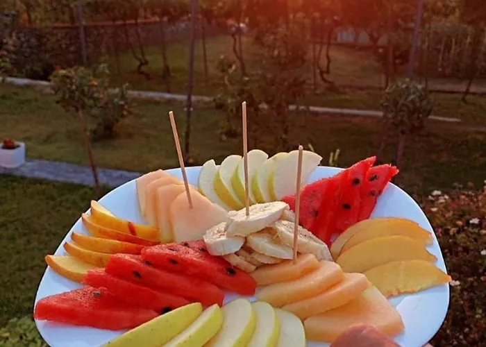 R&r Gesthouse 3*