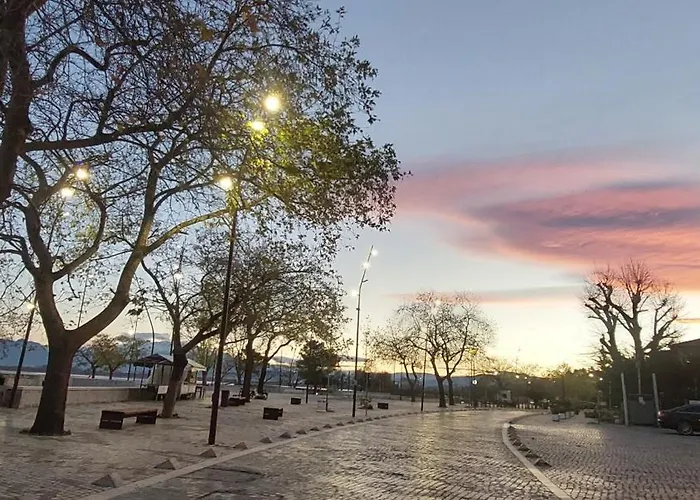 R&r Gesthouse 招待所 Široka